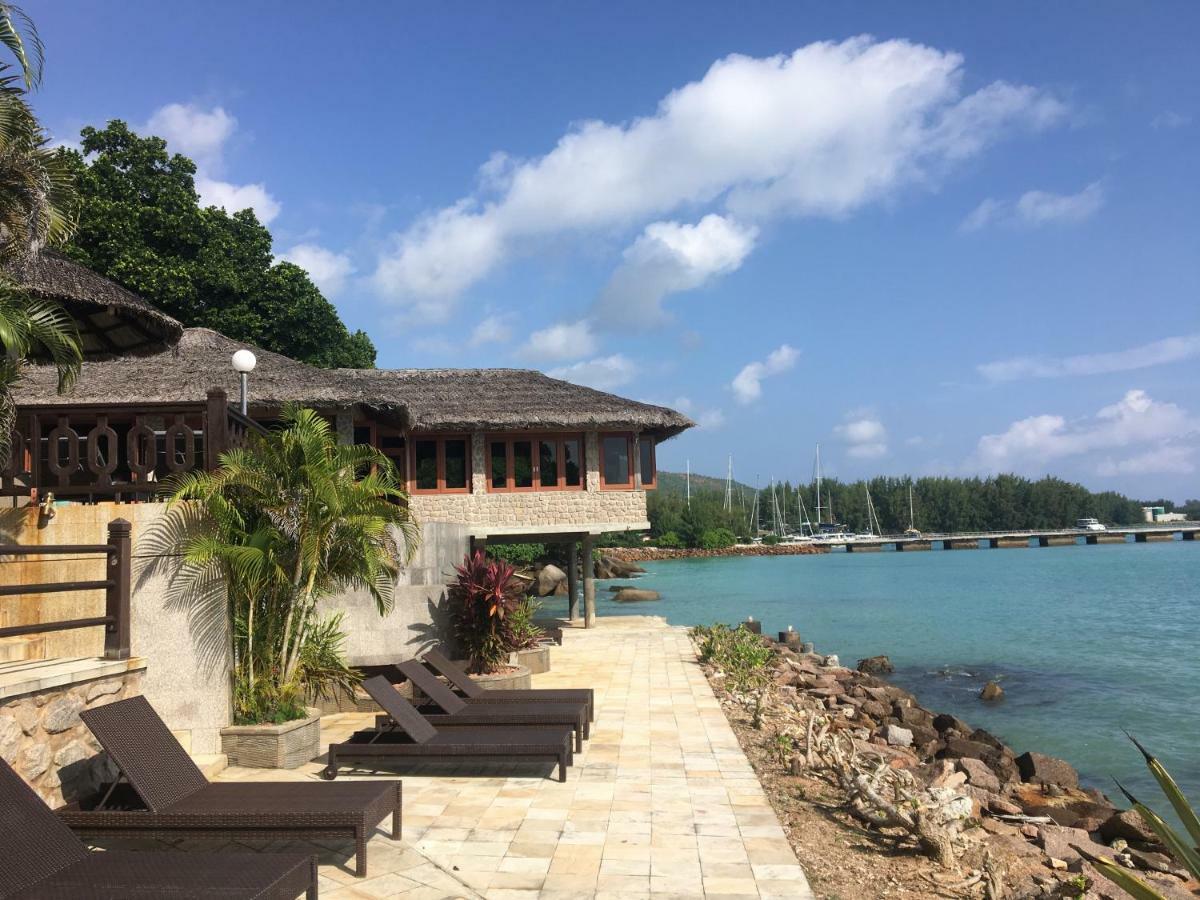 Le Grand Bleu Villas Baie Sainte Anne Luaran gambar